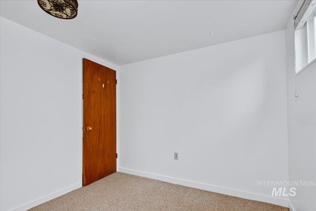 2209 Terrace Dr, Caldwell, ID 83605