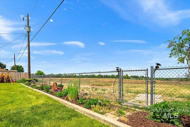2209 Terrace Dr, Caldwell, ID 83605