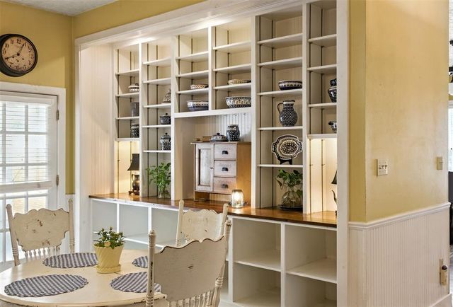 504 S Main ST, Lockhart, TX 78644