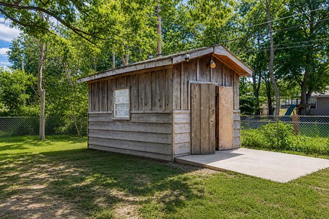 317 S Stearns, Haysville, KS 67060