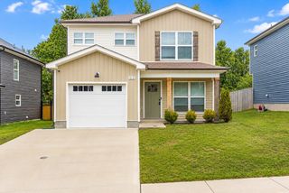 412 Hillside Dr, Clarksville, TN 37040