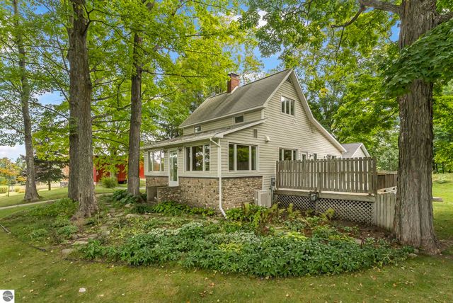 3312 Zimmerman Road, Traverse City, MI 49685