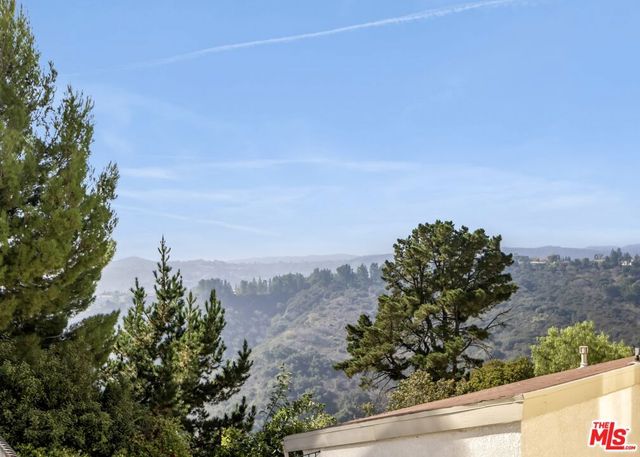 2385 Roscomare Road D3, Los Angeles, CA 90077