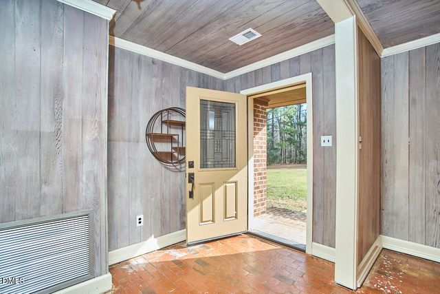 2864 Hewett Lane, Chapel Hill, NC 27516