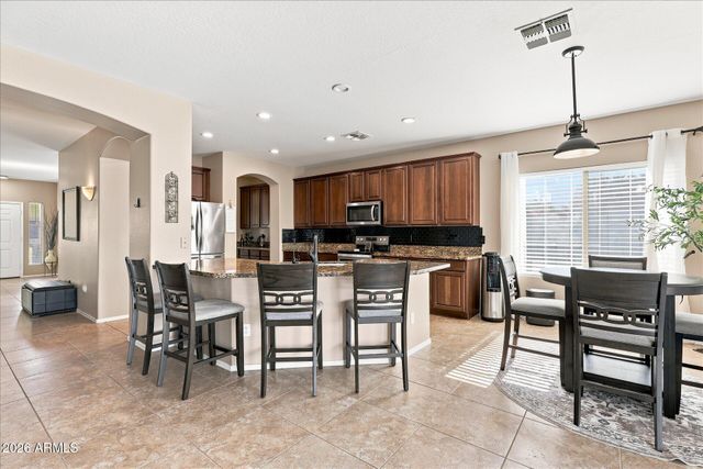 4230 E AUSTIN Lane, San Tan Valley, AZ 85140