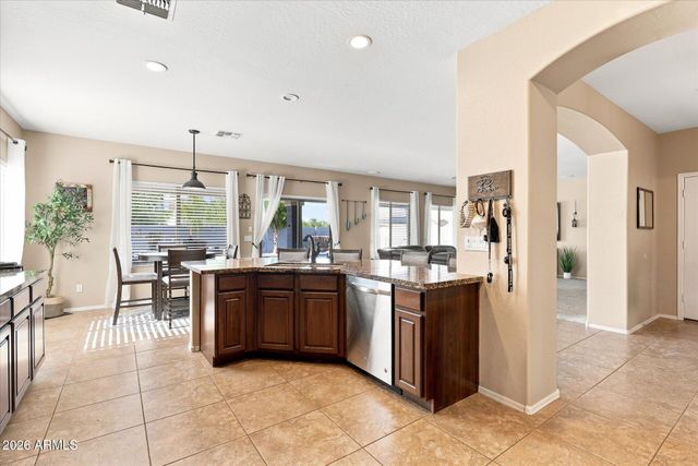 4230 E AUSTIN Lane, San Tan Valley, AZ 85140