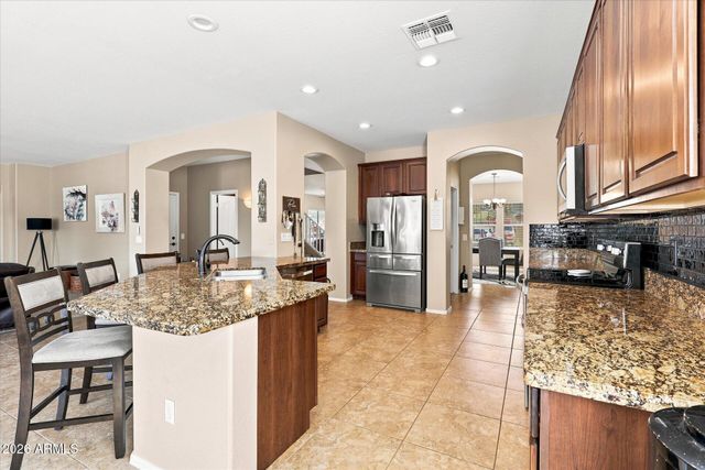 4230 E AUSTIN Lane, San Tan Valley, AZ 85140