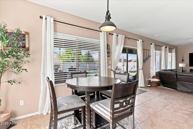 4230 E AUSTIN Lane, San Tan Valley, AZ 85140