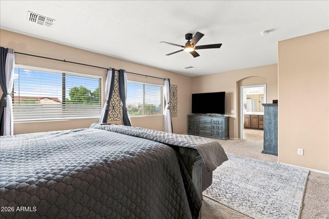 4230 E AUSTIN Lane, San Tan Valley, AZ 85140