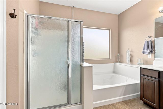 4230 E AUSTIN Lane, San Tan Valley, AZ 85140