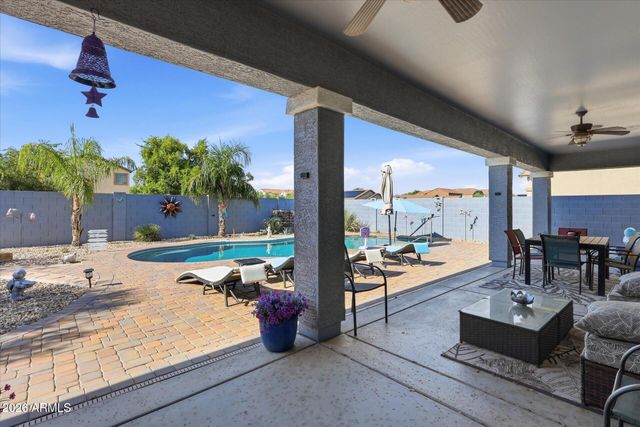 4230 E AUSTIN Lane, San Tan Valley, AZ 85140