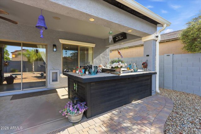 4230 E AUSTIN Lane, San Tan Valley, AZ 85140
