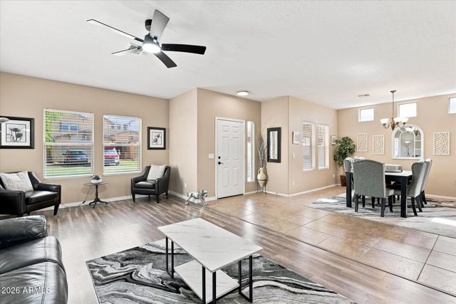 4230 E AUSTIN Lane, San Tan Valley, AZ 85140