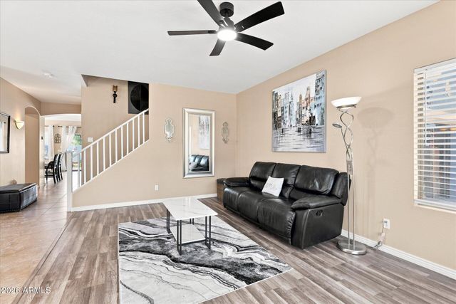 4230 E AUSTIN Lane, San Tan Valley, AZ 85140