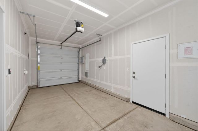 787 Laina Avenue, Madera, CA 93636