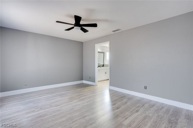 4305 NE 20th PL, Cape Coral, FL 33909