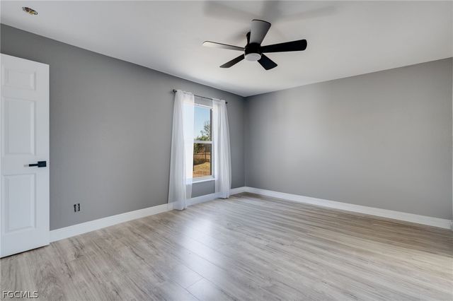 4305 NE 20th PL, Cape Coral, FL 33909