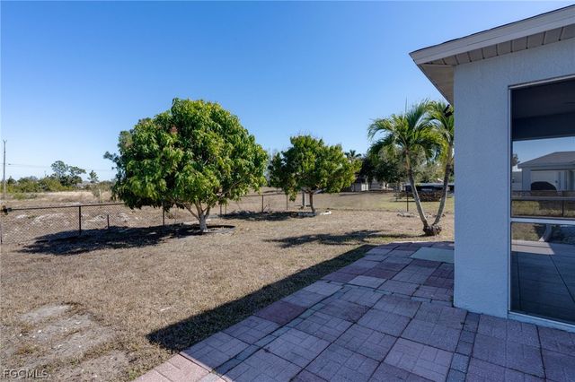 4305 NE 20th PL, Cape Coral, FL 33909