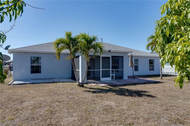 4305 NE 20th PL, Cape Coral, FL 33909