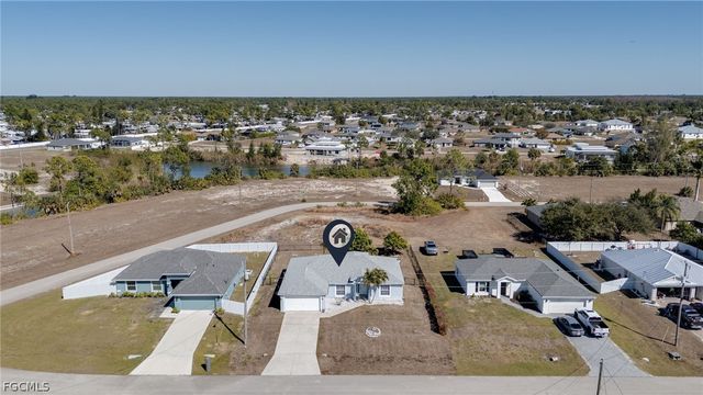 4305 NE 20th PL, Cape Coral, FL 33909