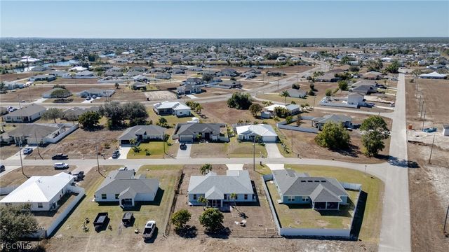 4305 NE 20th PL, Cape Coral, FL 33909