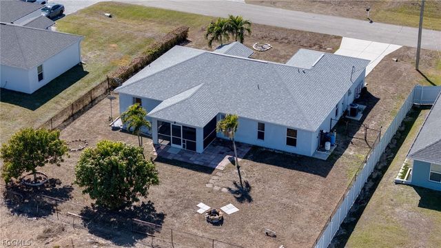 4305 NE 20th PL, Cape Coral, FL 33909