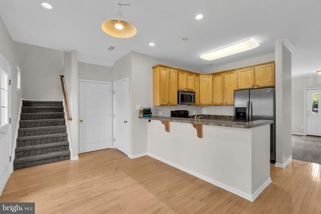 32 CHARLES CIR, Delanco, NJ 08075