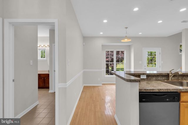 32 CHARLES CIR, Delanco, NJ 08075