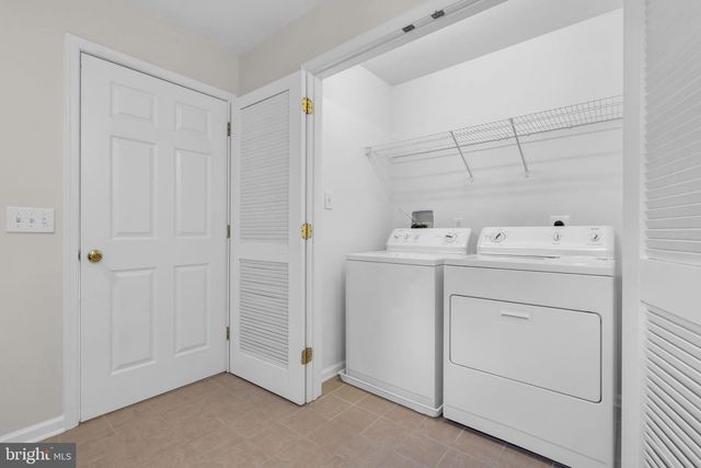 32 CHARLES CIR, Delanco, NJ 08075