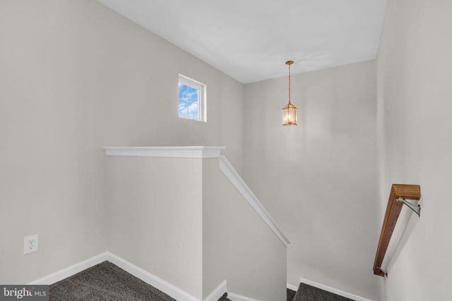 32 CHARLES CIR, Delanco, NJ 08075