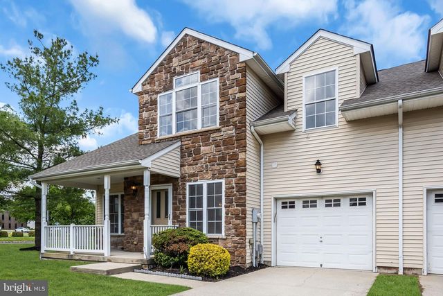 32 CHARLES CIR, Delanco, NJ 08075