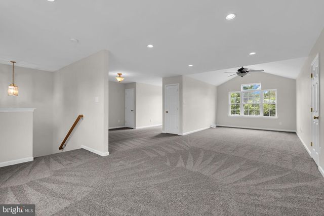 32 CHARLES CIR, Delanco, NJ 08075