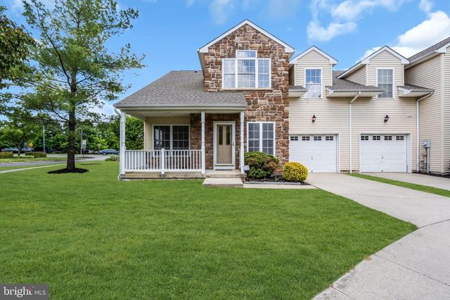 32 CHARLES CIR, Delanco, NJ 08075