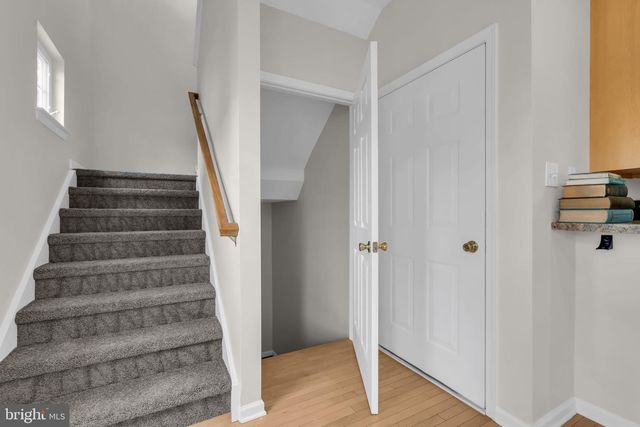 32 CHARLES CIR, Delanco, NJ 08075