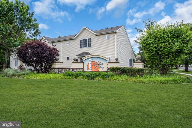 32 CHARLES CIR, Delanco, NJ 08075