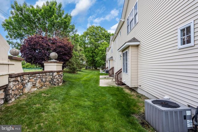 32 CHARLES CIR, Delanco, NJ 08075