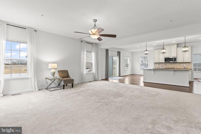 9260 BISCAYNE ST, Waldorf, MD 20603