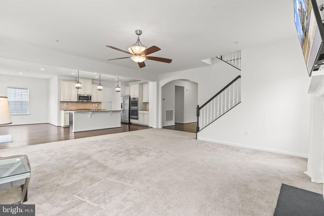 9260 BISCAYNE ST, Waldorf, MD 20603