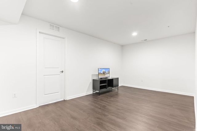 9260 BISCAYNE ST, Waldorf, MD 20603