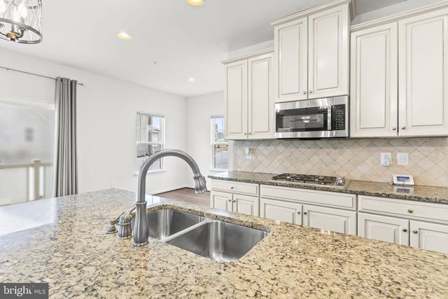 9260 BISCAYNE ST, Waldorf, MD 20603