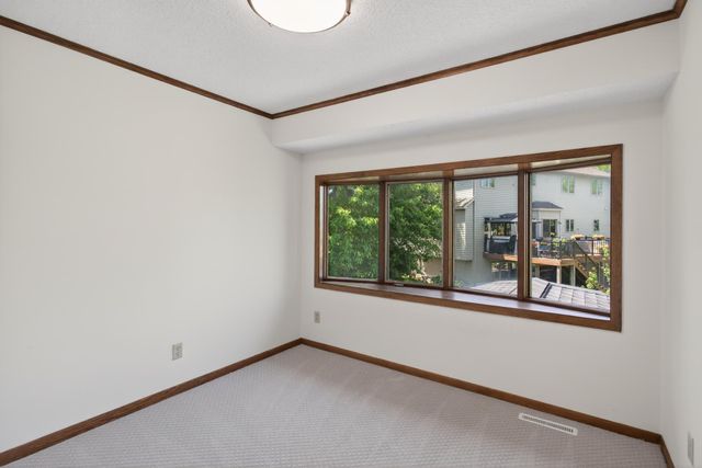 17588 66th Avenue N, Maple Grove, MN 55311