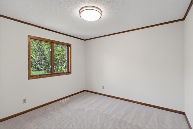17588 66th Avenue N, Maple Grove, MN 55311