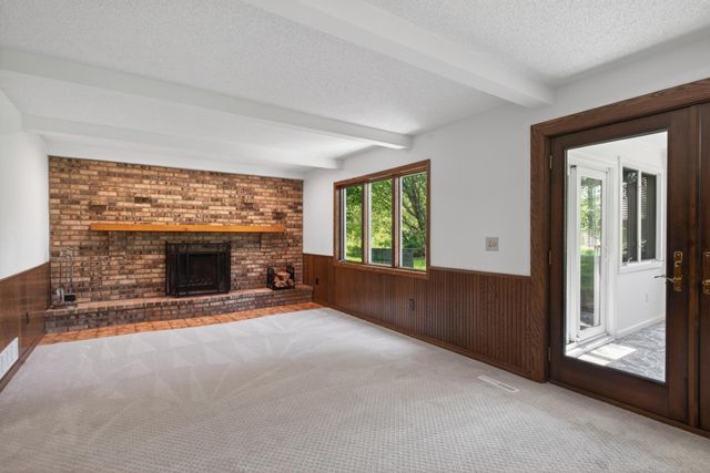 17588 66th Avenue N, Maple Grove, MN 55311