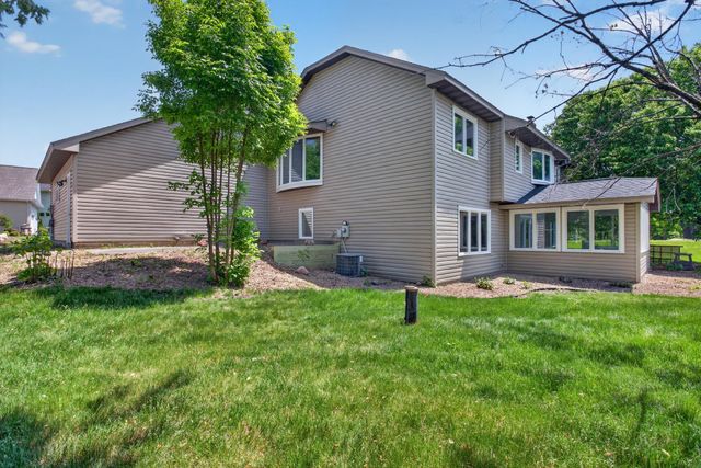 17588 66th Avenue N, Maple Grove, MN 55311