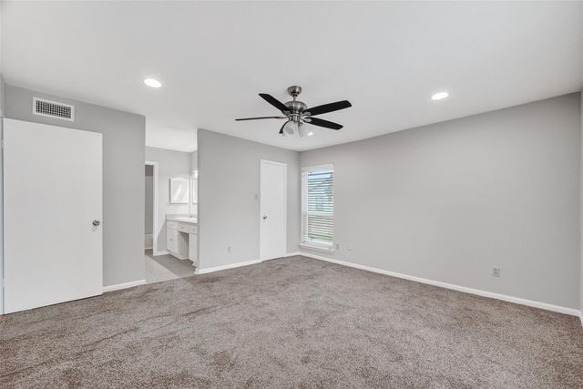 3700 W Clay Street 244, Houston, TX 77019