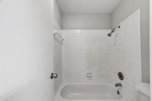 3700 W Clay Street 244, Houston, TX 77019