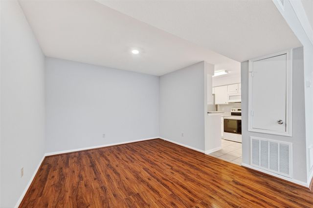 3700 W Clay Street 244, Houston, TX 77019