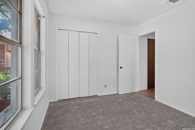 4427 MEREDITH WOODS ST, San Antonio, TX 78249