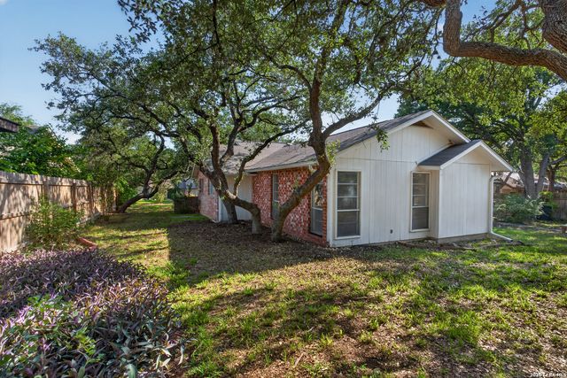 4427 MEREDITH WOODS ST, San Antonio, TX 78249