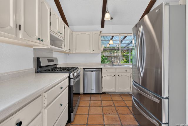 4427 MEREDITH WOODS ST, San Antonio, TX 78249